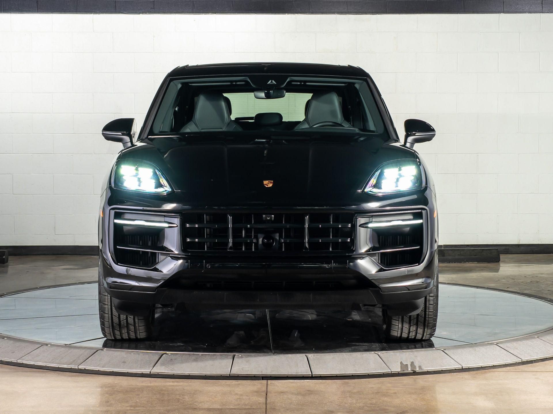 2025 Porsche Cayenne Base - Photo 8