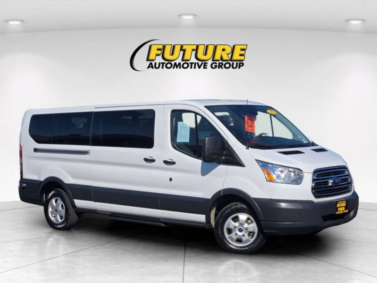 2018 Ford Transit 350 XLT Wagon Low Roof Sliding Pass. 148's photo