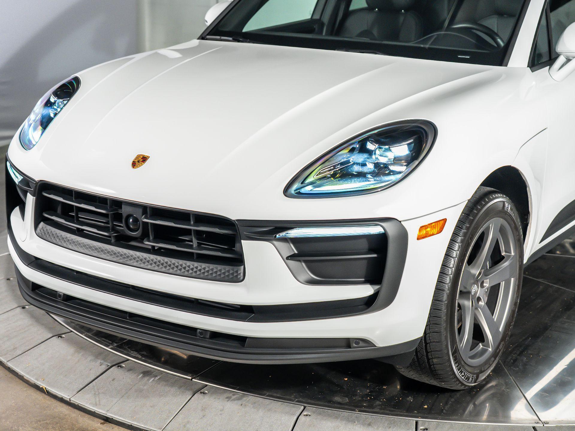 2026 Porsche Macan Base - Photo 9