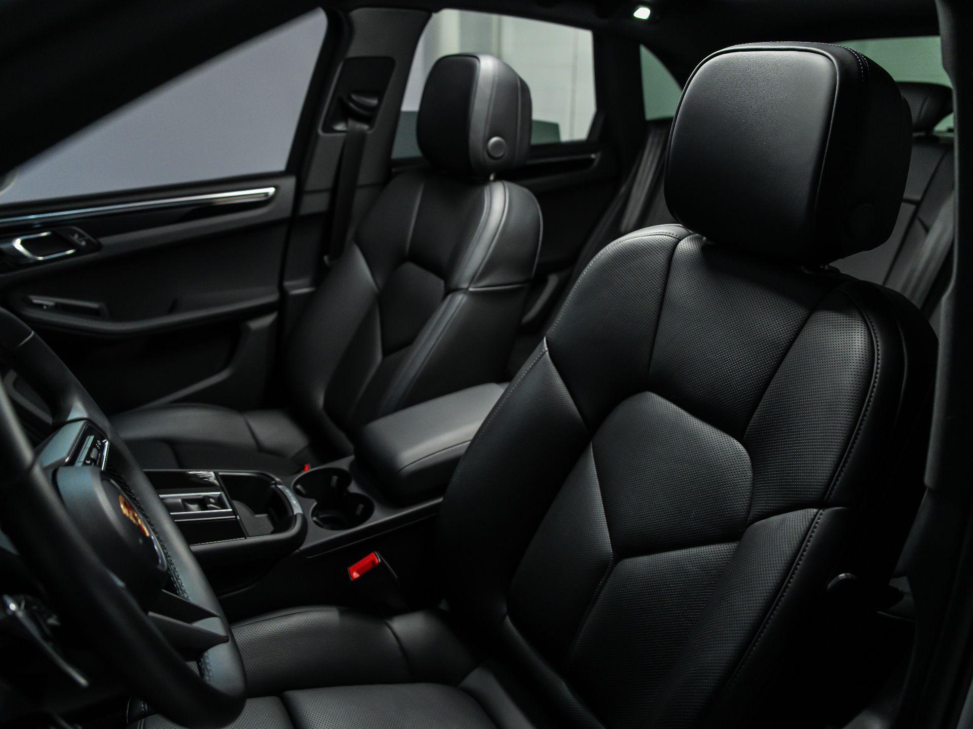 2026 Porsche Macan Base - Photo 17
