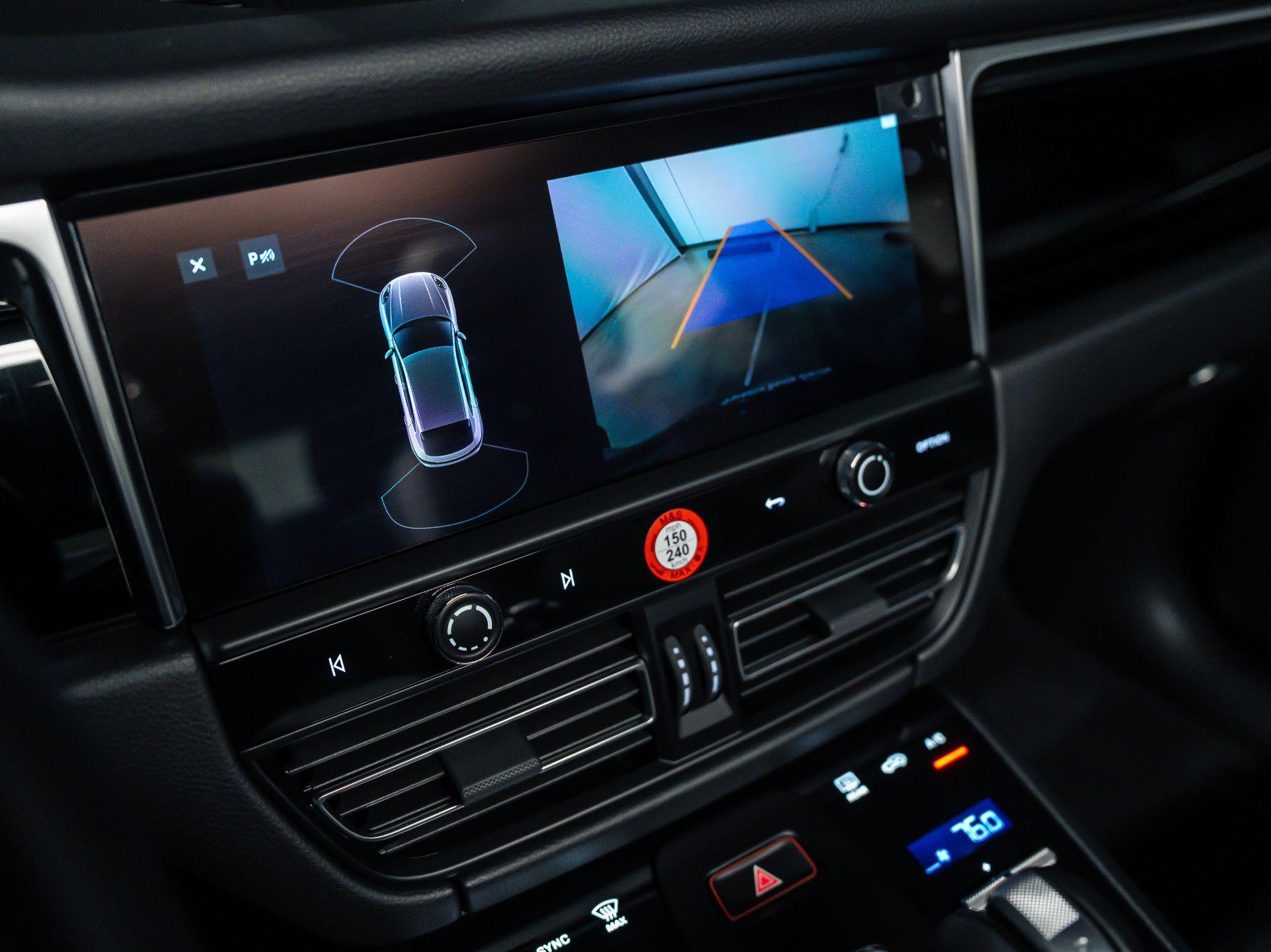 2026 Porsche Macan Base - Photo 23