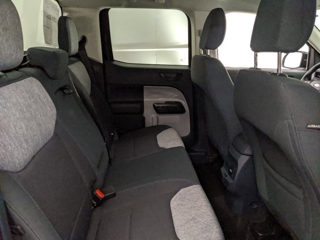 2025 Ford Maverick XLT - Photo 25