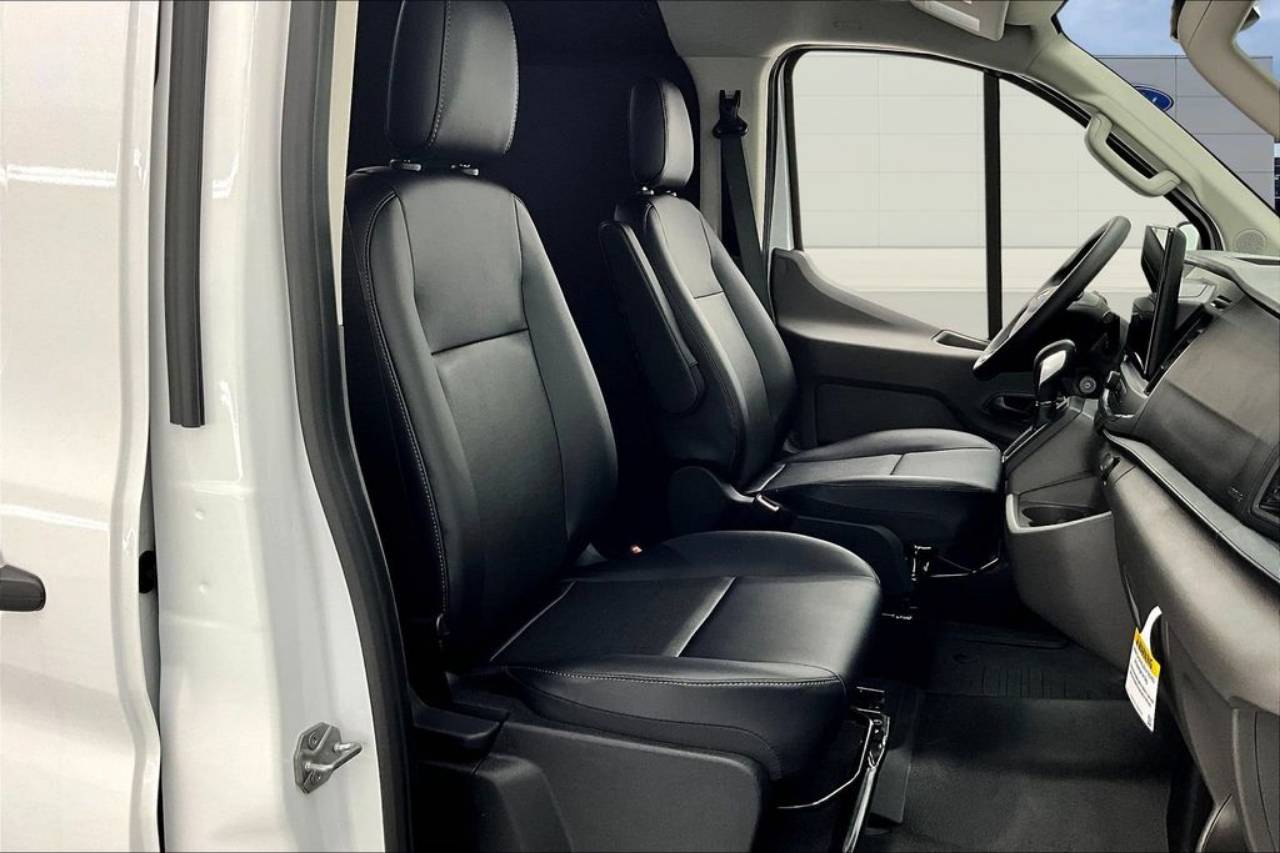 2025 Ford Transit Van Base - Photo 11