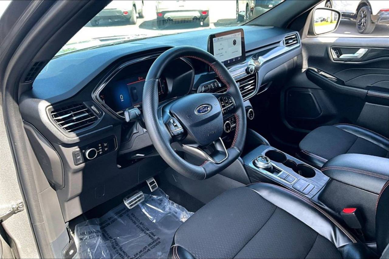 2024 Ford Escape ST-Line - Photo 14