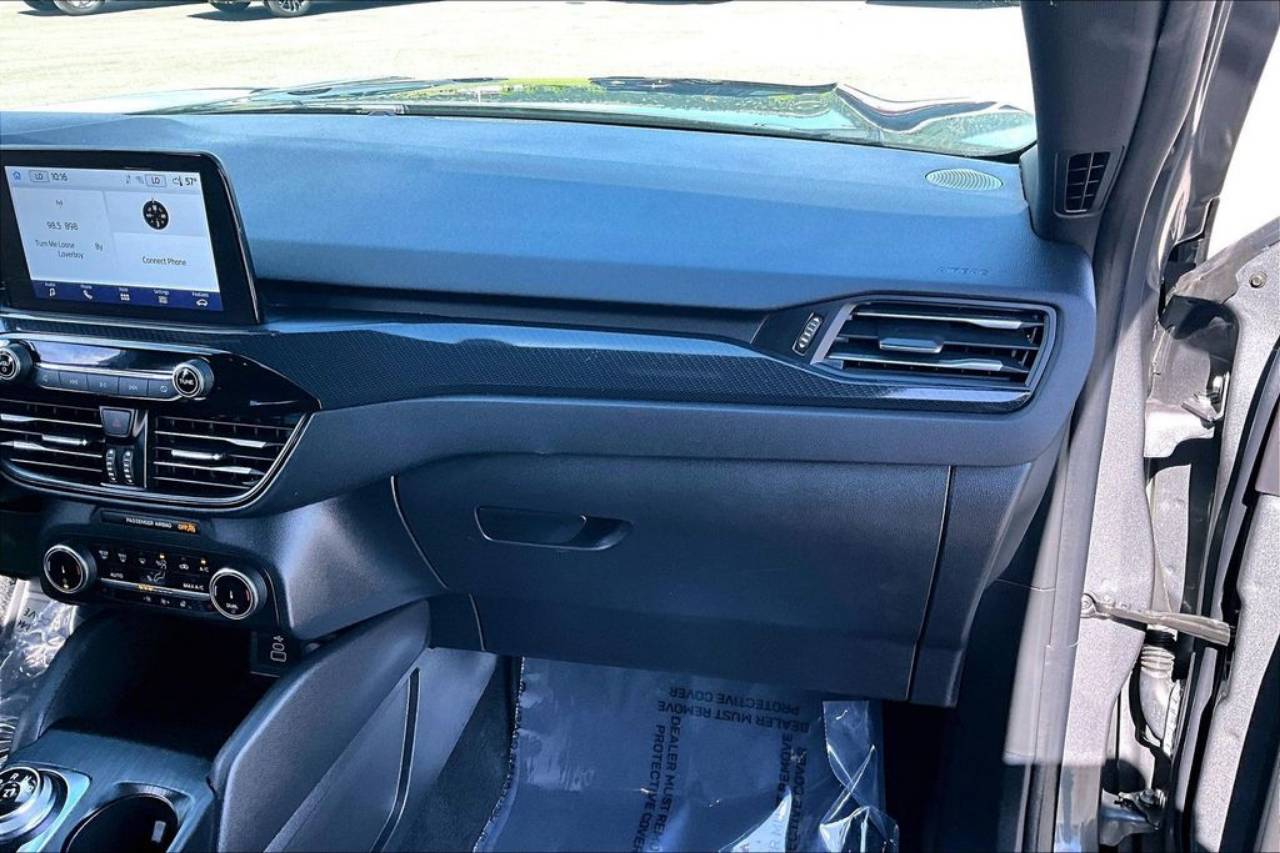 2024 Ford Escape ST-Line - Photo 17