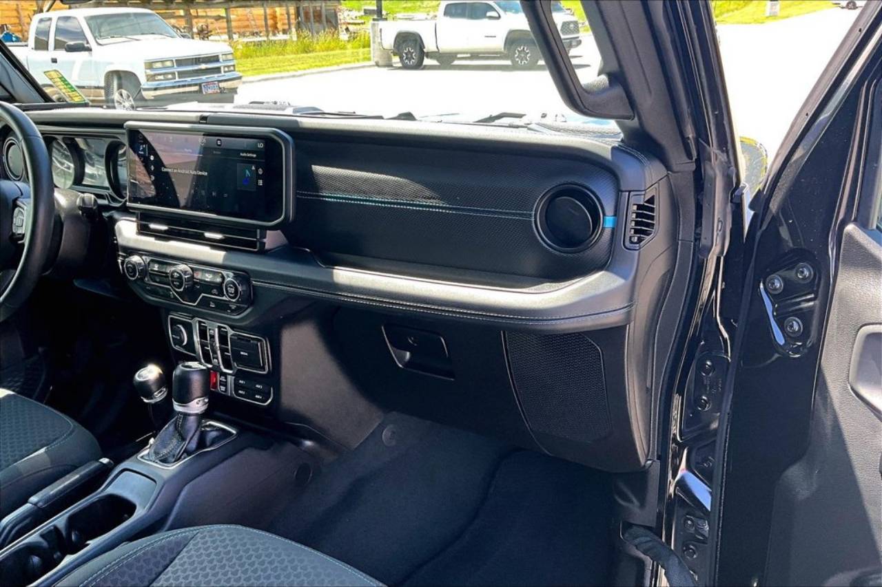 2024 Jeep Wrangler 4xe Rubicon 4XE - Photo 17