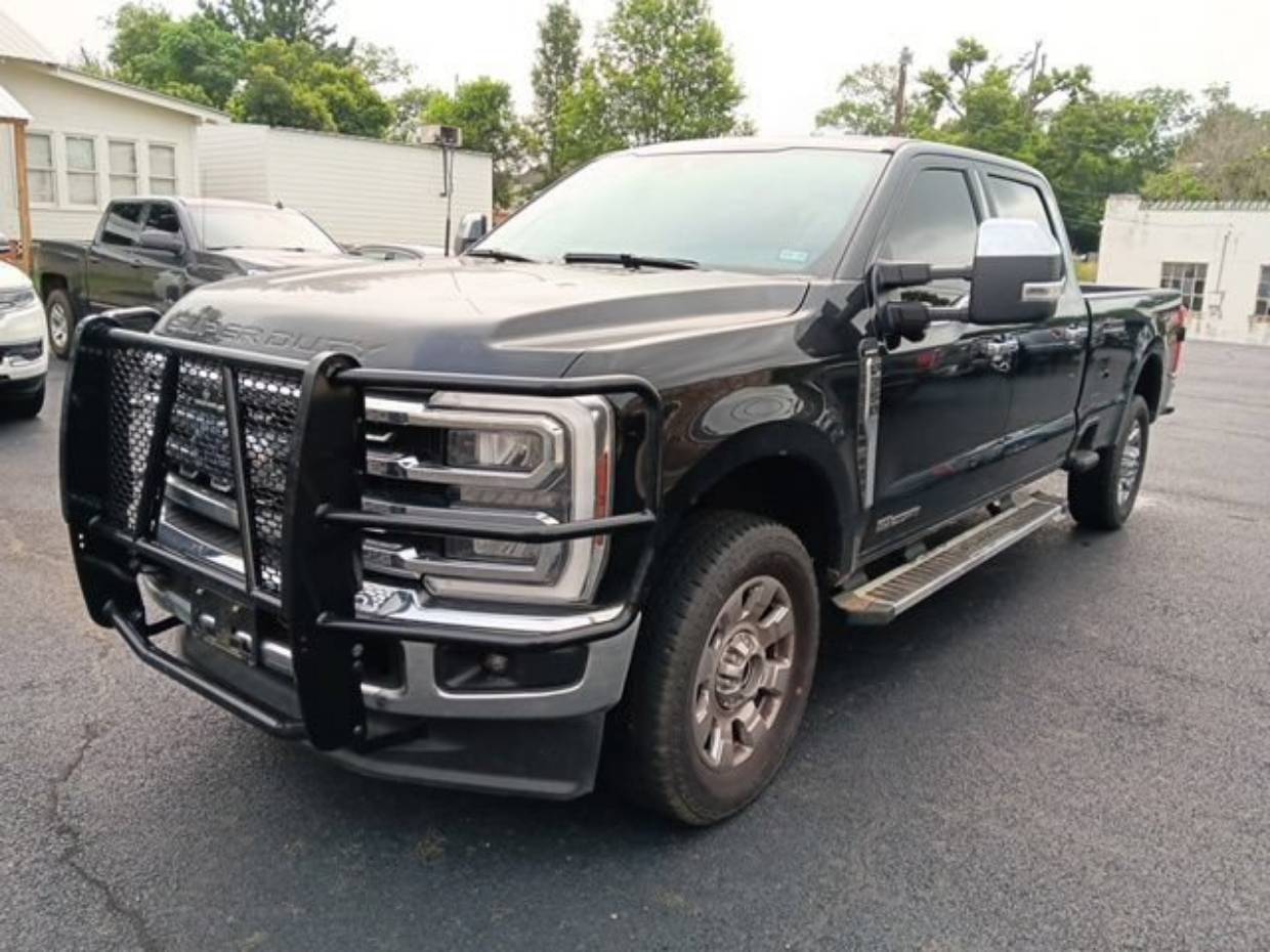 2025 Ford F-350 Lariat 4x4 Crew Cab 8' Box SRW's photo