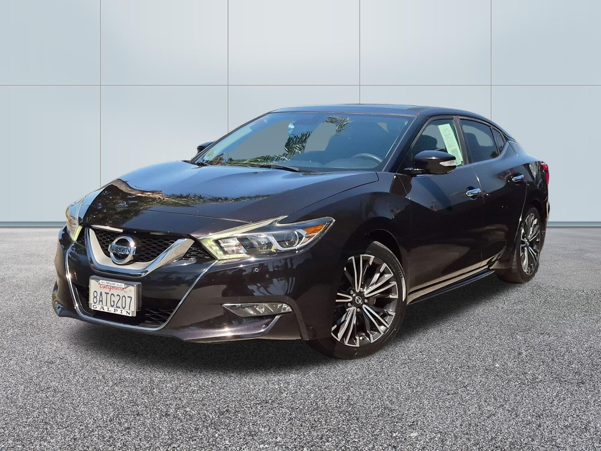 2017 Nissan Maxima Platinum's photo