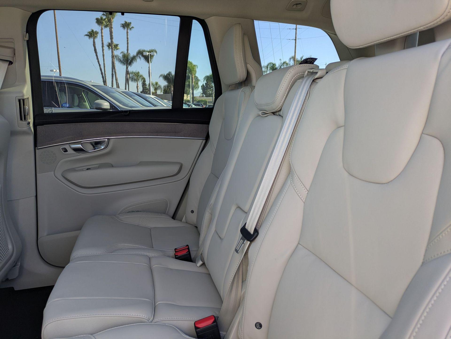 2026 Volvo XC90 Ultra - Photo 12