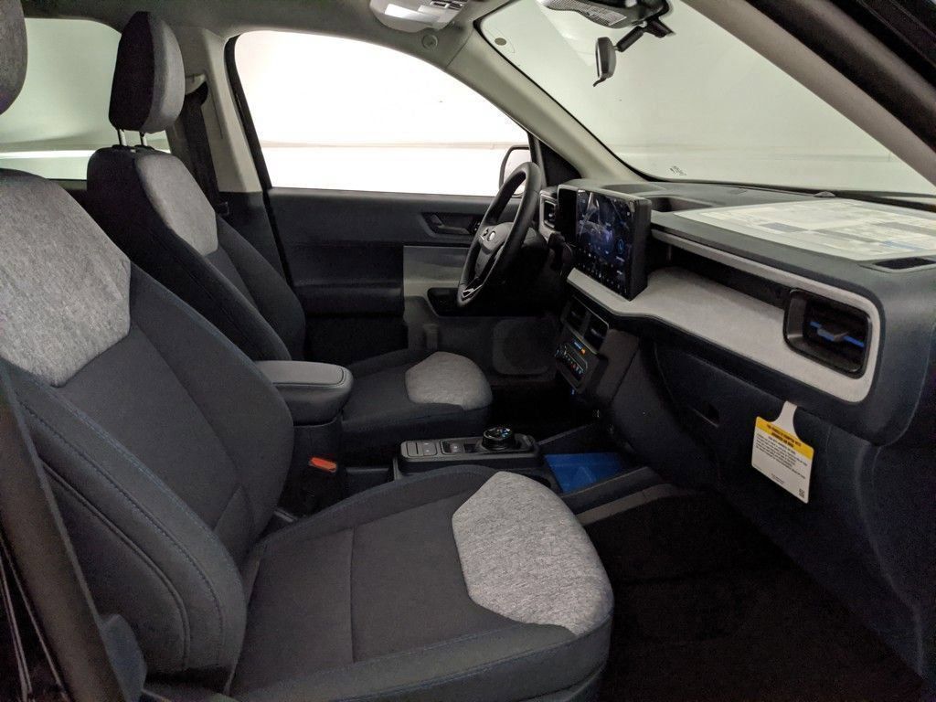 2025 Ford Maverick XLT - Photo 26