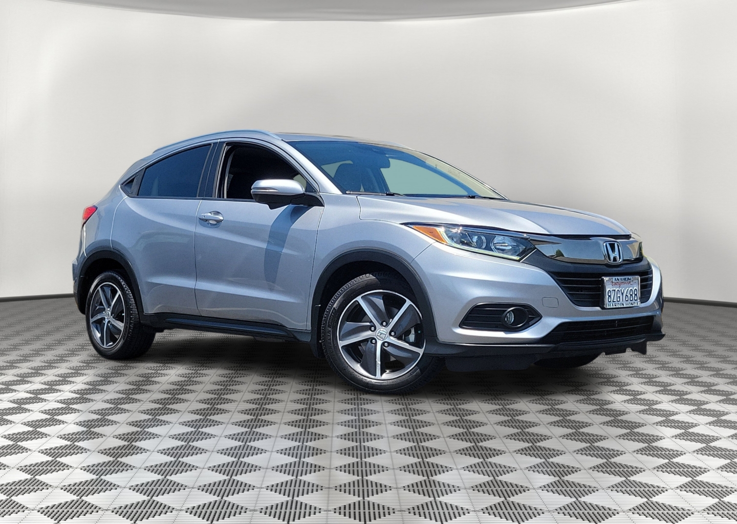Used 2022 Honda HR-V EX-L with VIN 3CZRU5H75NM715719 for sale in Anaheim, CA