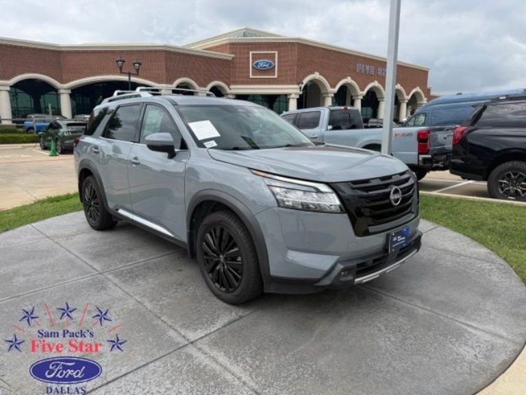 2023 Nissan Pathfinder Platinum