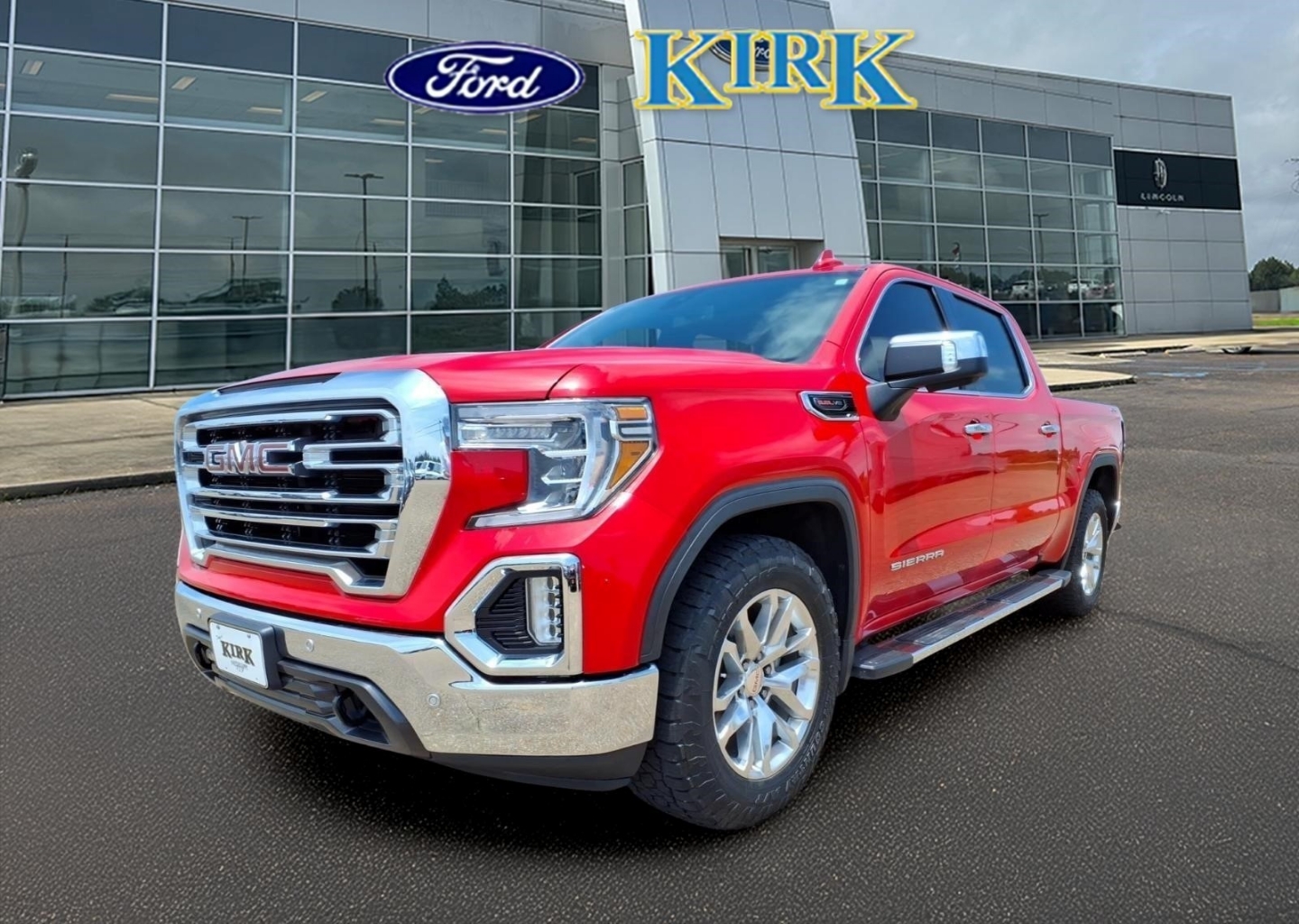 2020 GMC Sierra 4WD Crew Cab Short Box SLT's photo