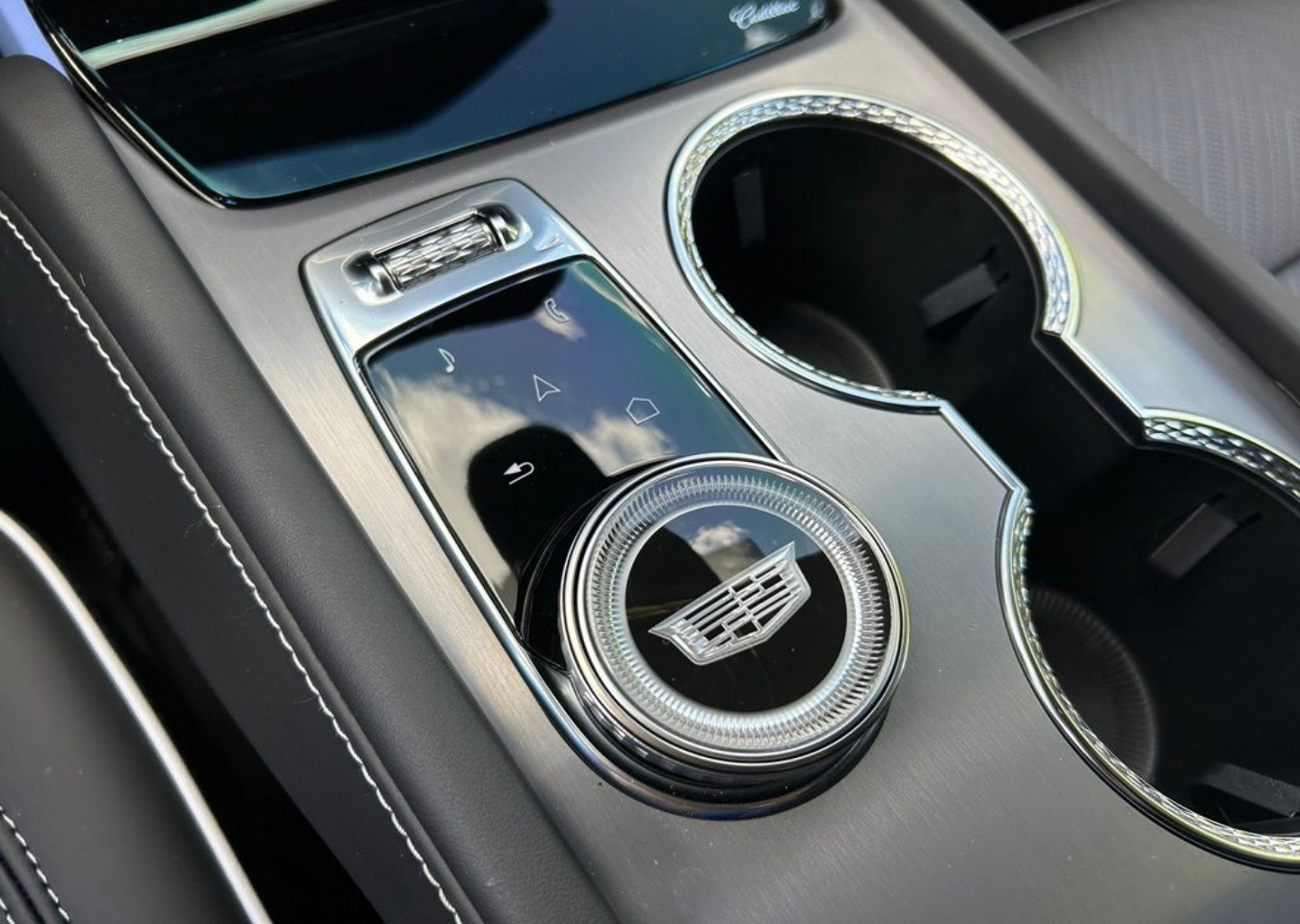 2026 Cadillac VISTIQ Platinum Sport - Photo 98