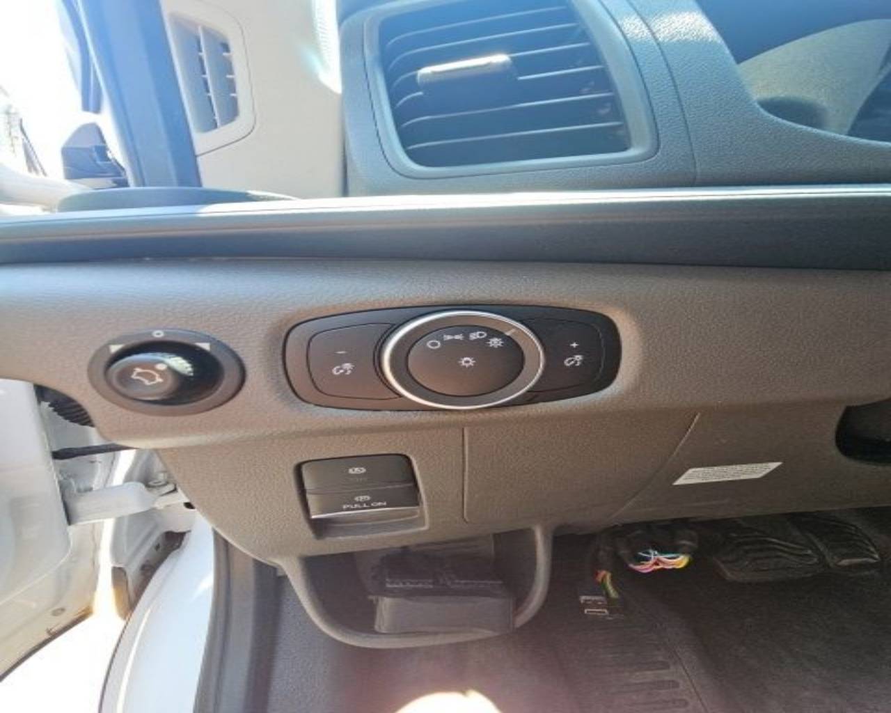 2021 Ford Transit Passenger Van XL - Photo 9