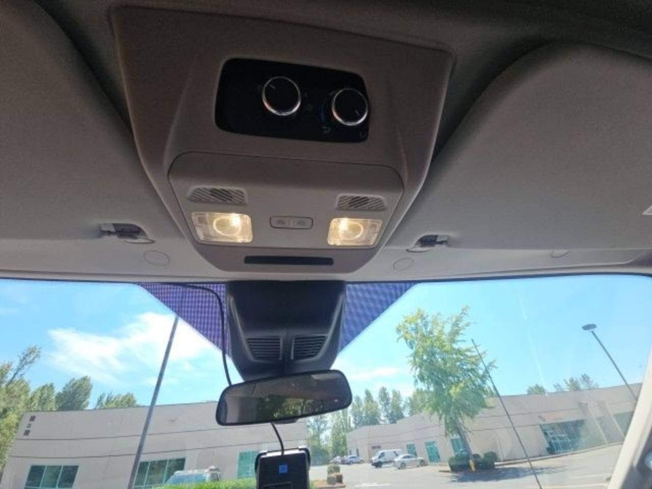 2021 Ford Transit Passenger Van XL - Photo 14