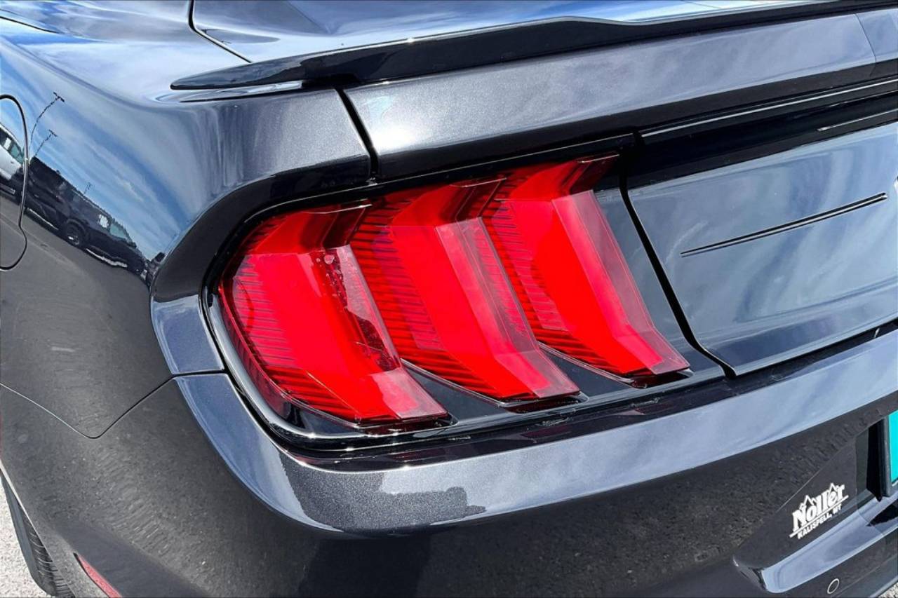 2022 Ford Mustang GT - Photo 30