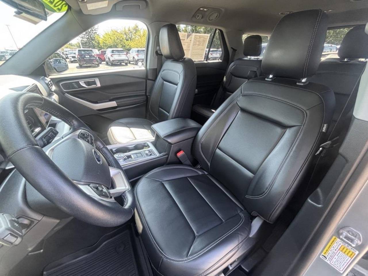 2022 Ford Explorer XLT - Photo 19