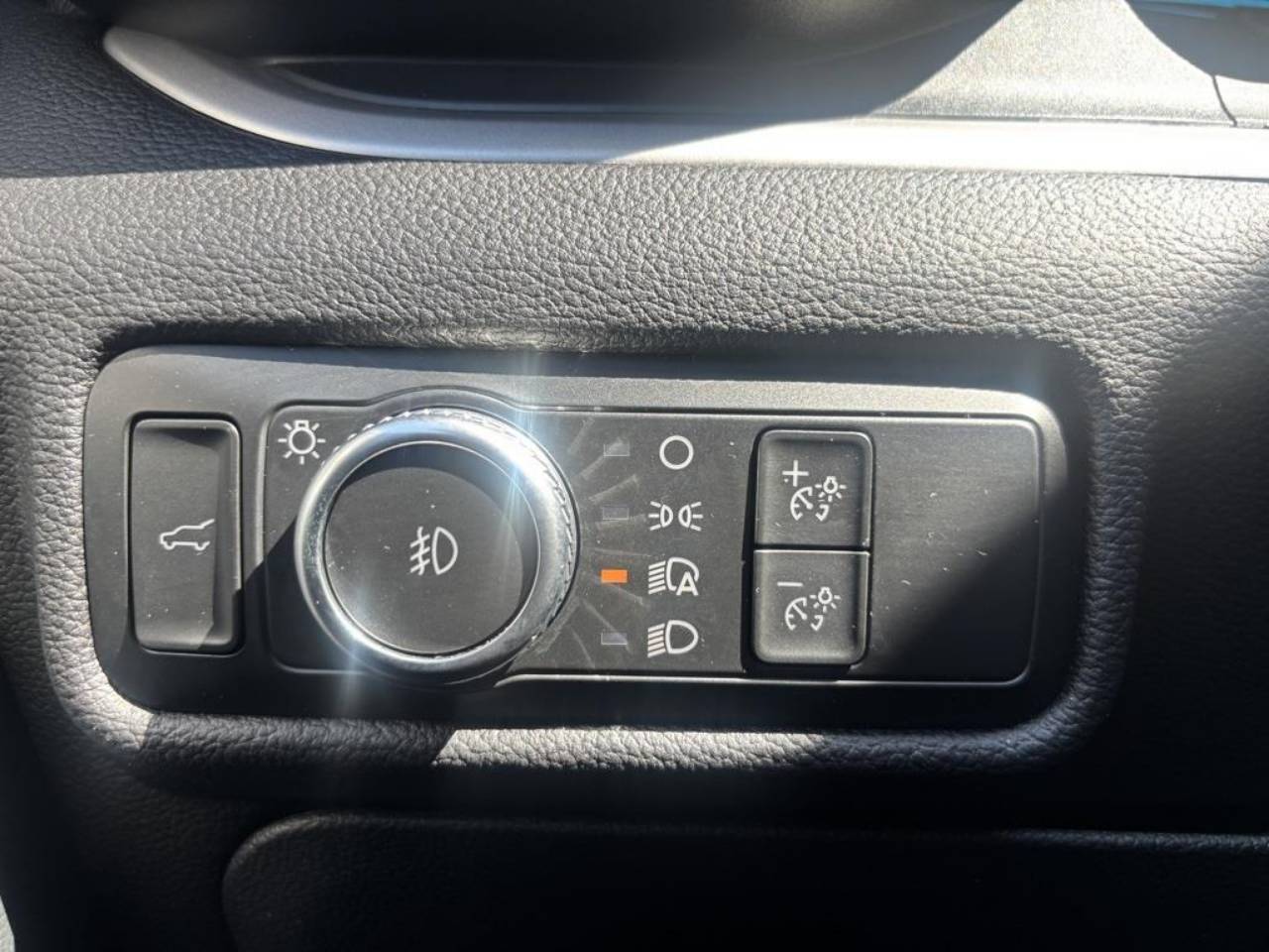 2022 Ford Explorer XLT - Photo 23