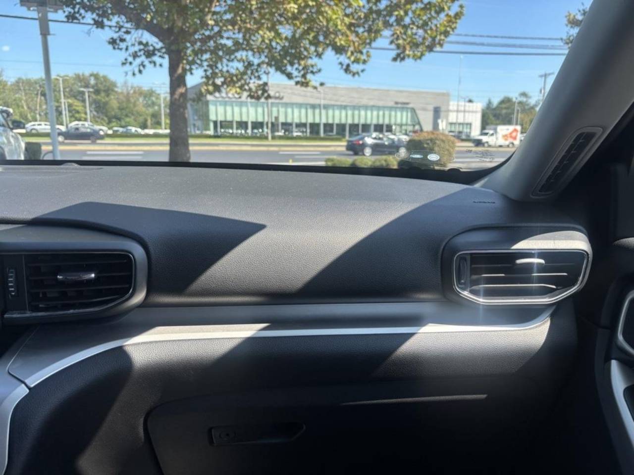 2022 Ford Explorer XLT - Photo 40
