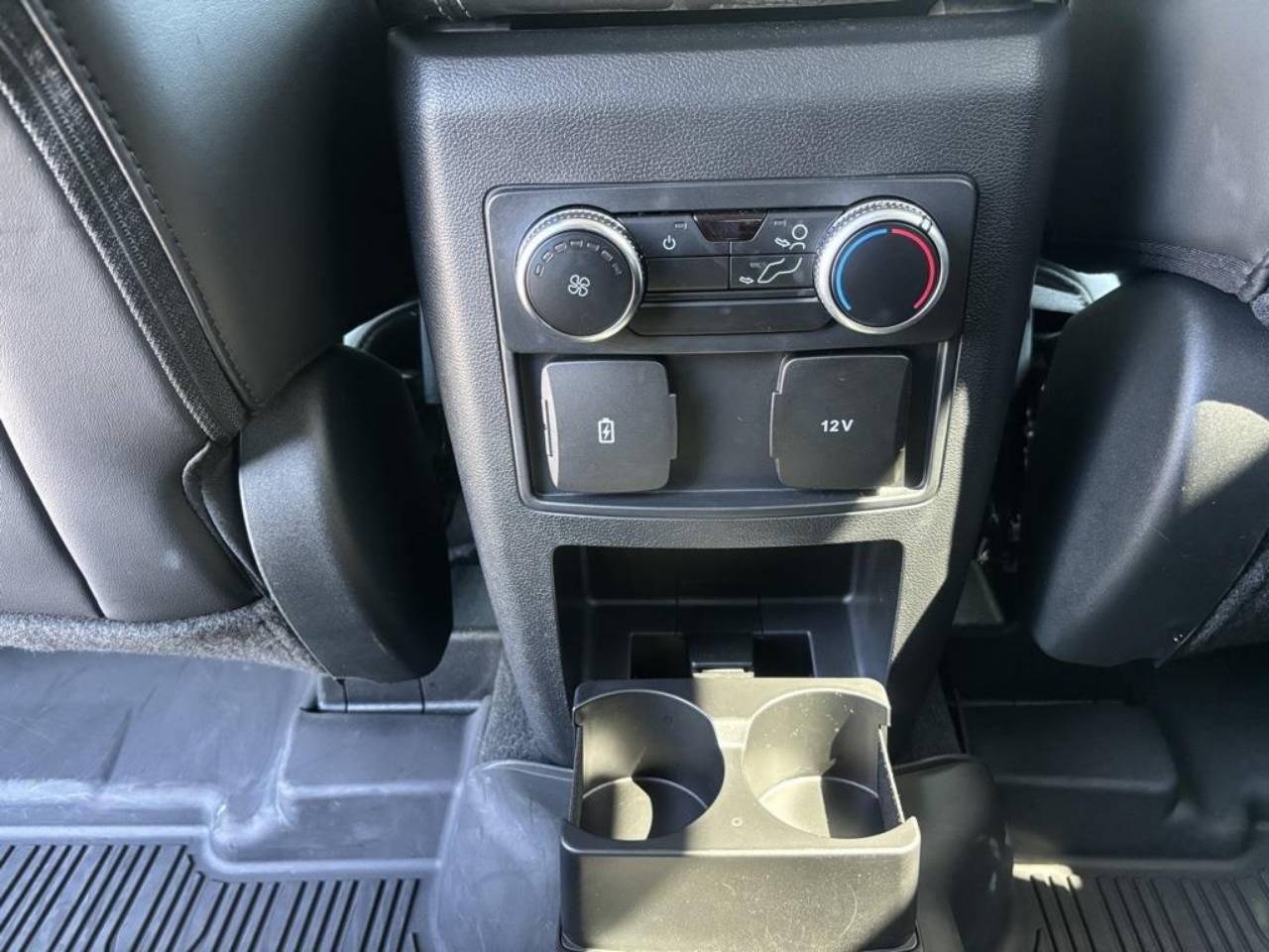 2022 Ford Explorer XLT - Photo 52