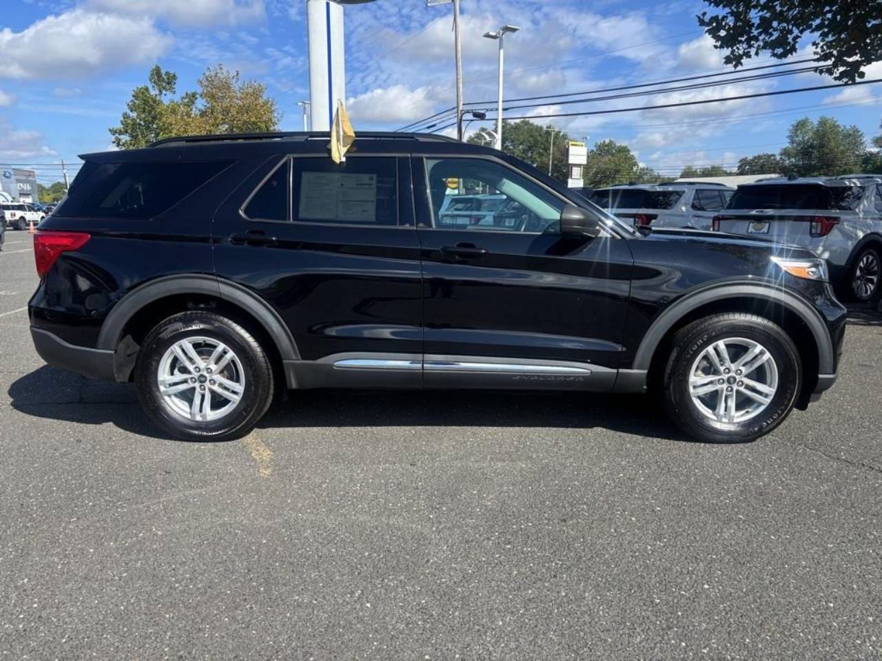2022 Ford Explorer XLT - Photo 9