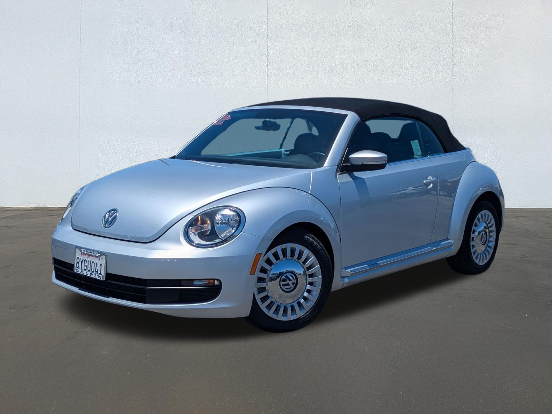 2015 Volkswagen Beetle 1.8T Conv. auto Classic PZEV's photo