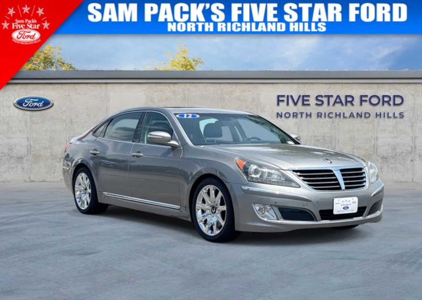 2012 Hyundai Equus Signature's photo