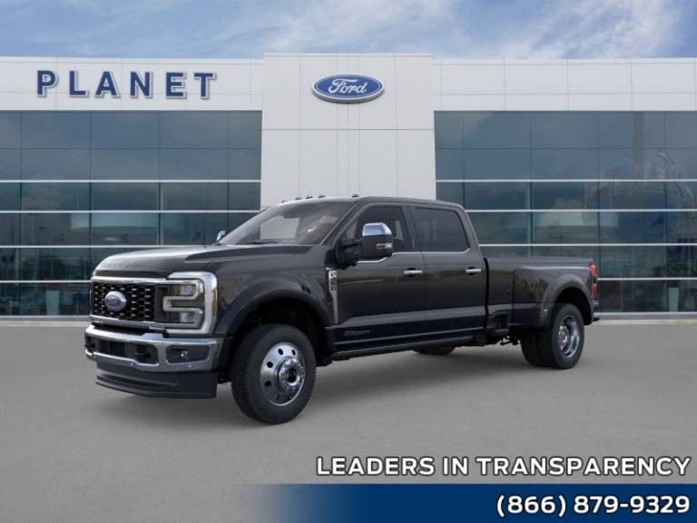 2026 Ford Super Duty F-450 DRW King Ranch 4WD Crew Cab 8' Box