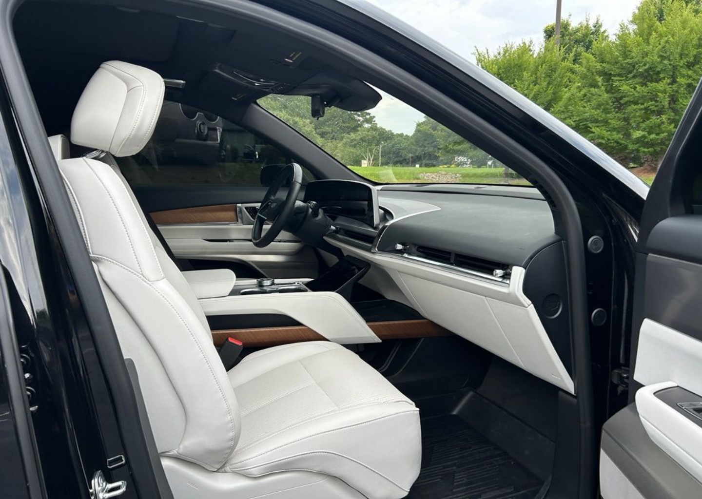 2026 Cadillac VISTIQ Sport - Photo 105