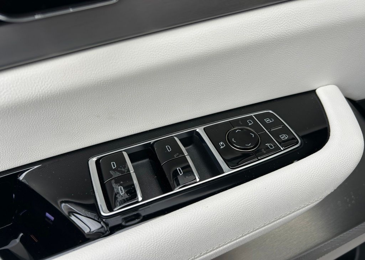 2026 Cadillac VISTIQ Sport - Photo 127