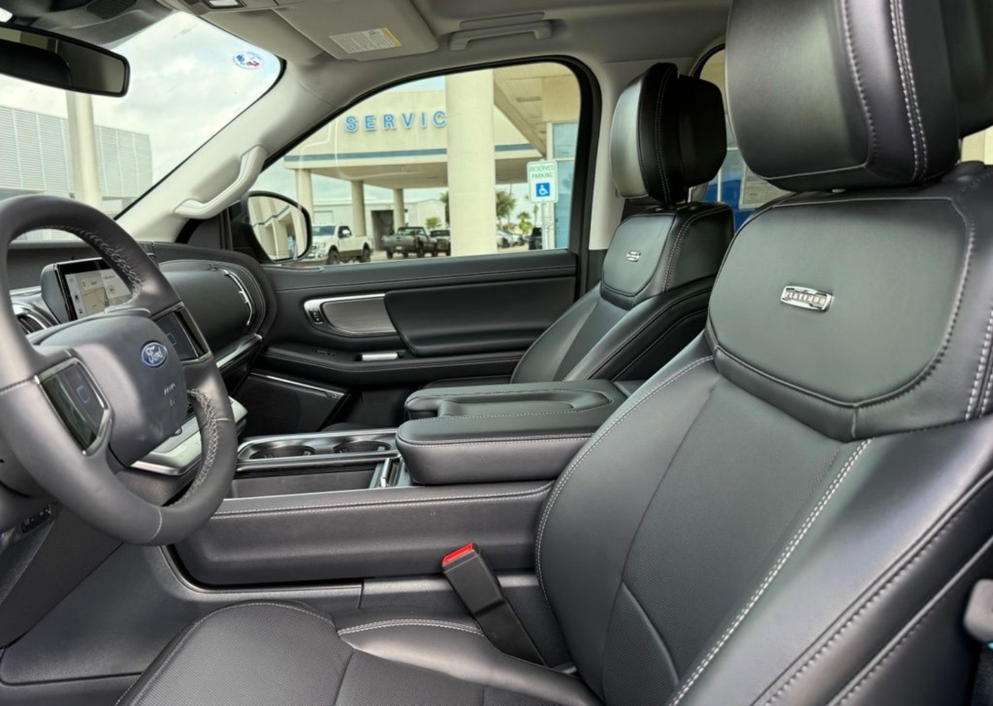 2026 Ford Expedition Platinum - Photo 11