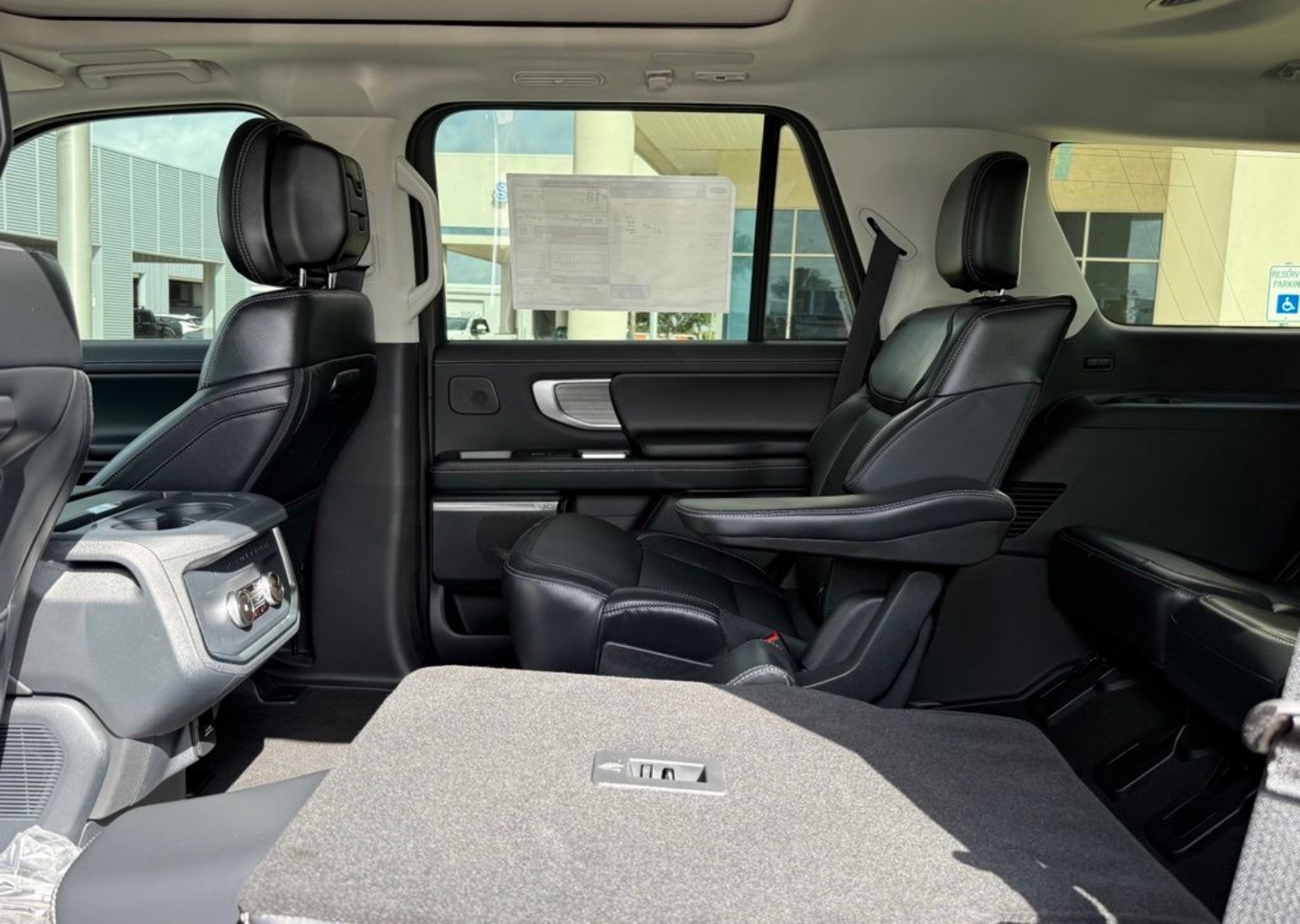 2026 Ford Expedition Platinum - Photo 15