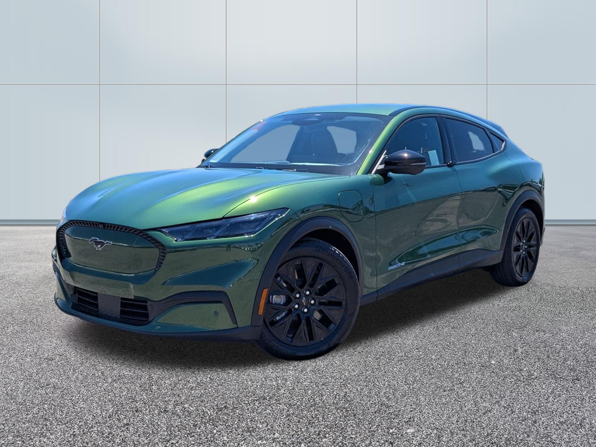 2025 Ford Mustang-Mach-e Select's photo