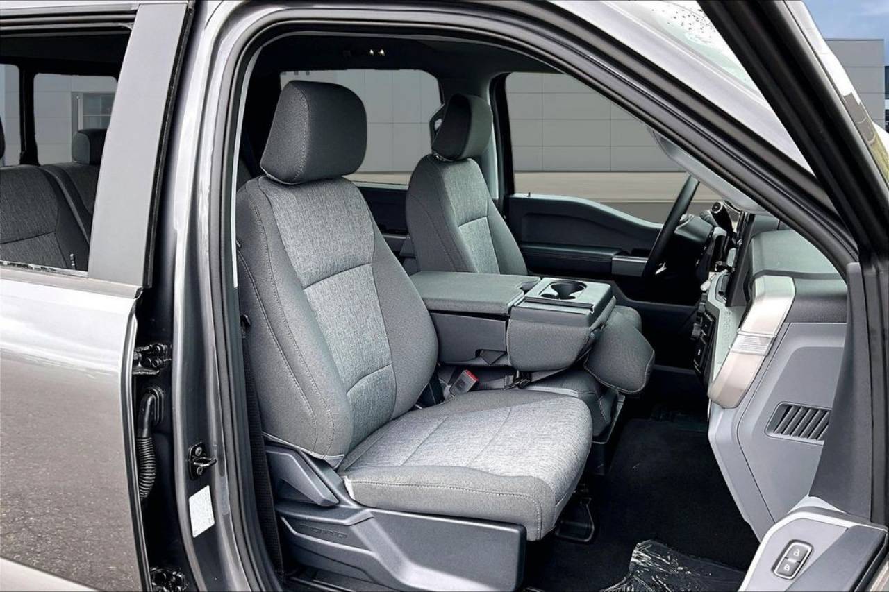 2026 Ford F-350 Super Duty XL - Photo 12
