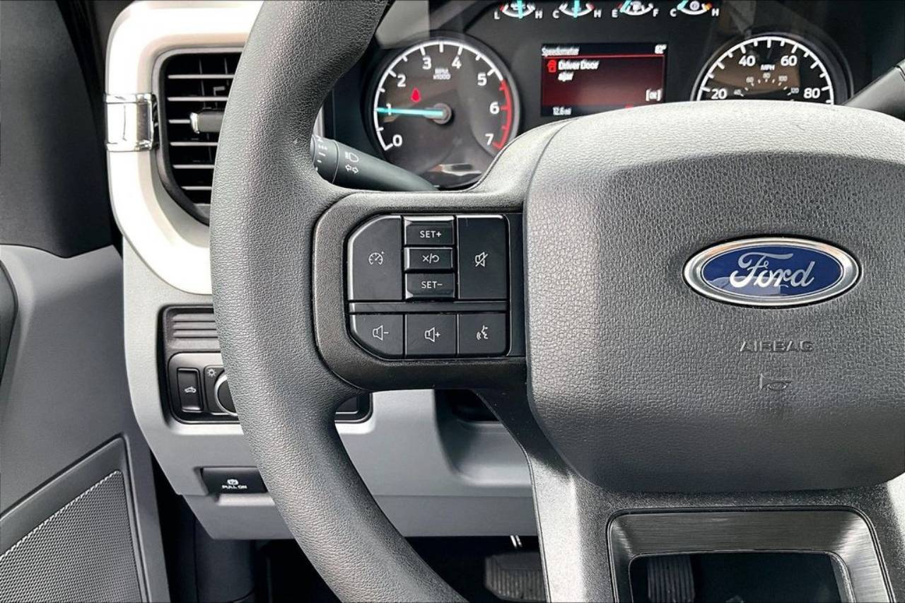 2026 Ford F-350 Super Duty XL - Photo 19