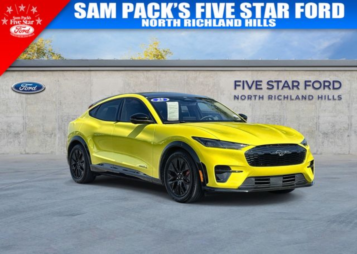 2025 Ford Mustang-Mach-e Premium's photo