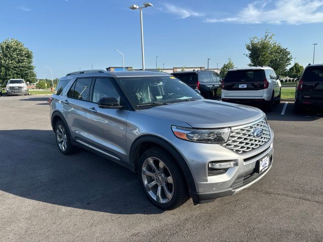 2020 Ford Explorer Platinum 4WD's photo