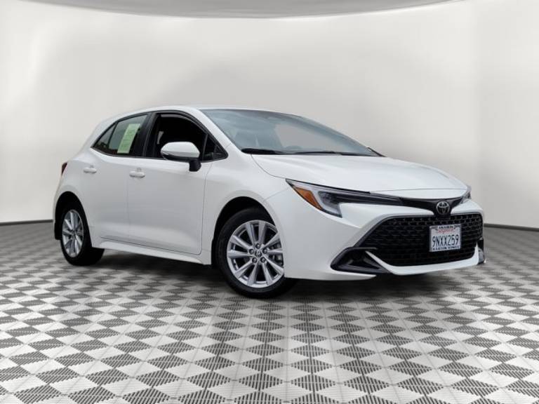 2025 Toyota Corolla Hatchback SE