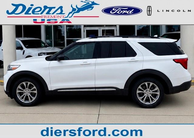 2021 Ford Explorer XLT 4WD's photo
