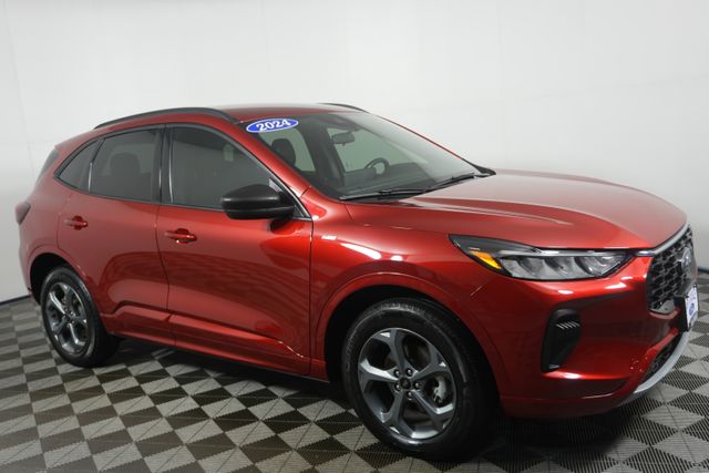 Used 2024 Ford Escape ST-Line with VIN 1FMCU9MN0RUA43704 for sale in Kansas City
