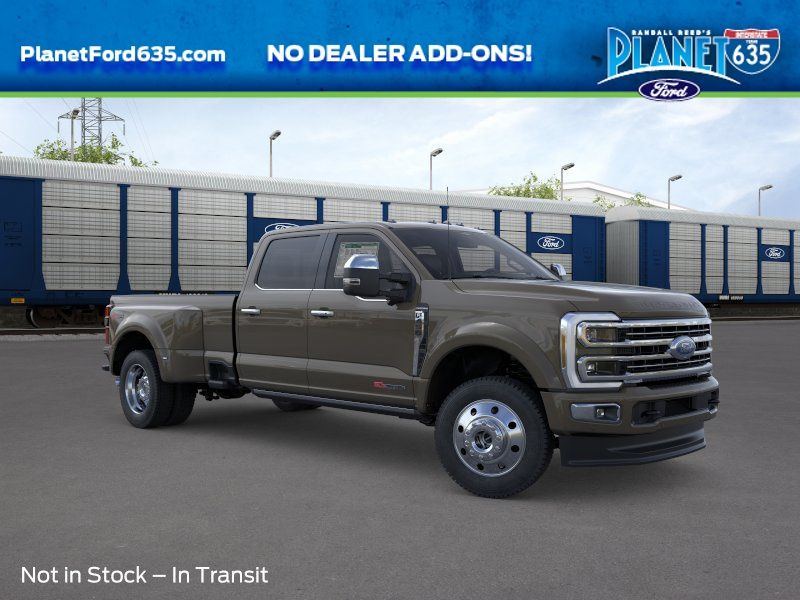 2026 Ford F-450 Platinum 4x4 Crew Cab 8' Box DRW's photo