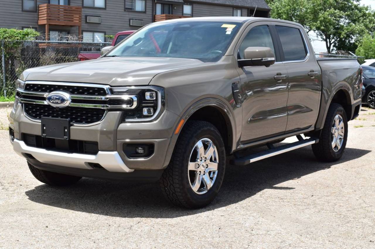 2025 Ford Ranger Lariat 4x4 SuperCrew 5' Box's photo