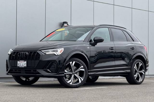2023 Audi Q3 Premium Plus