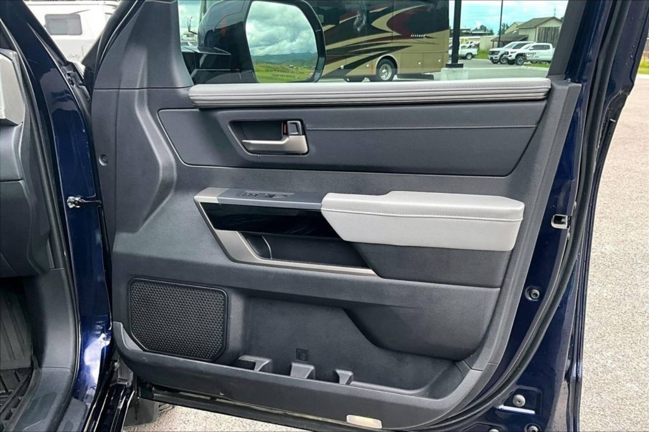 2023 Toyota Tundra Limited - Photo 25