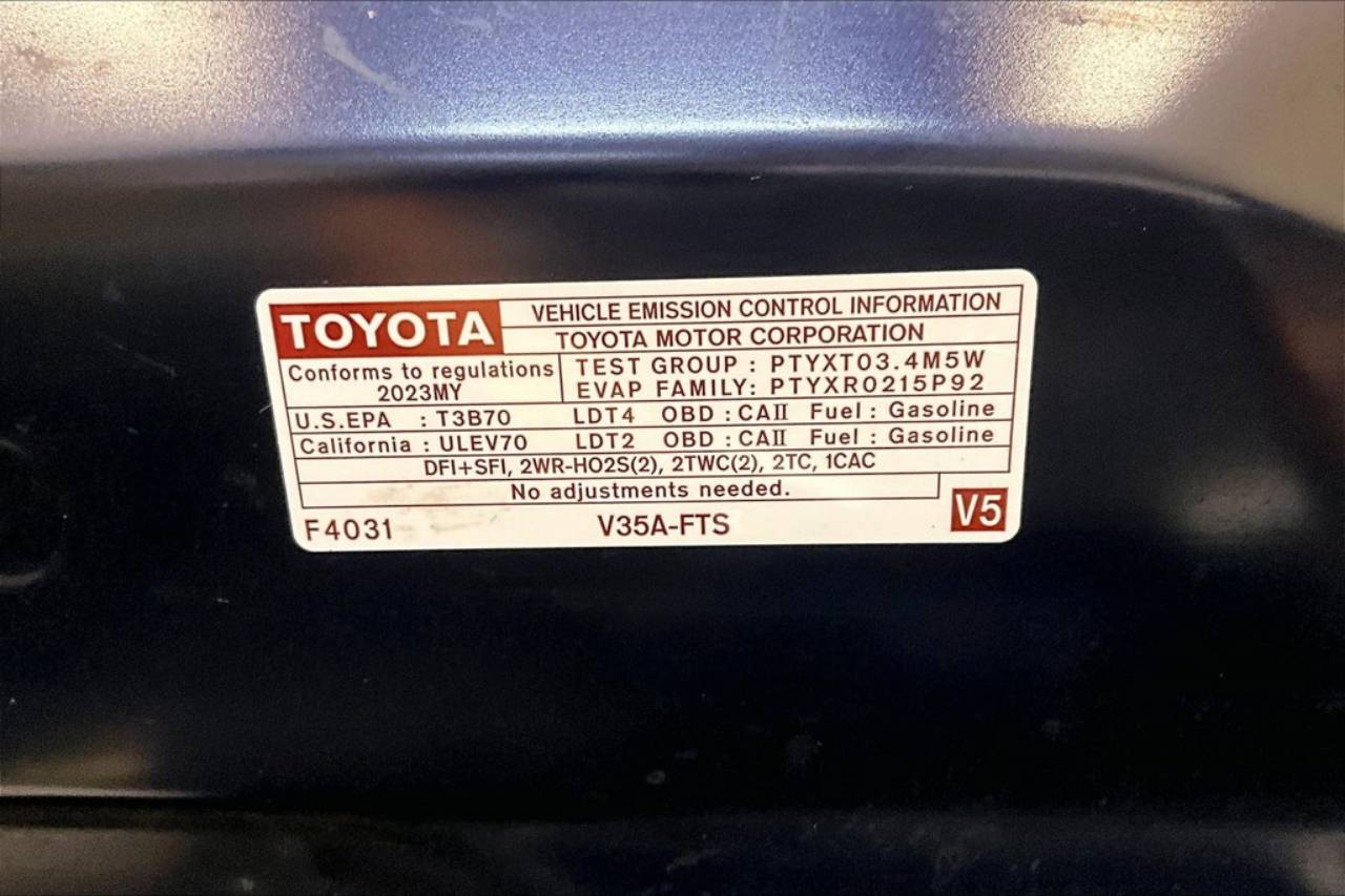 2023 Toyota Tundra Limited - Photo 35