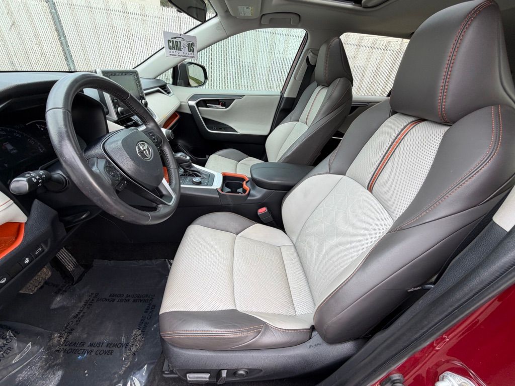 2020 Toyota RAV4 Adventure - Photo 13