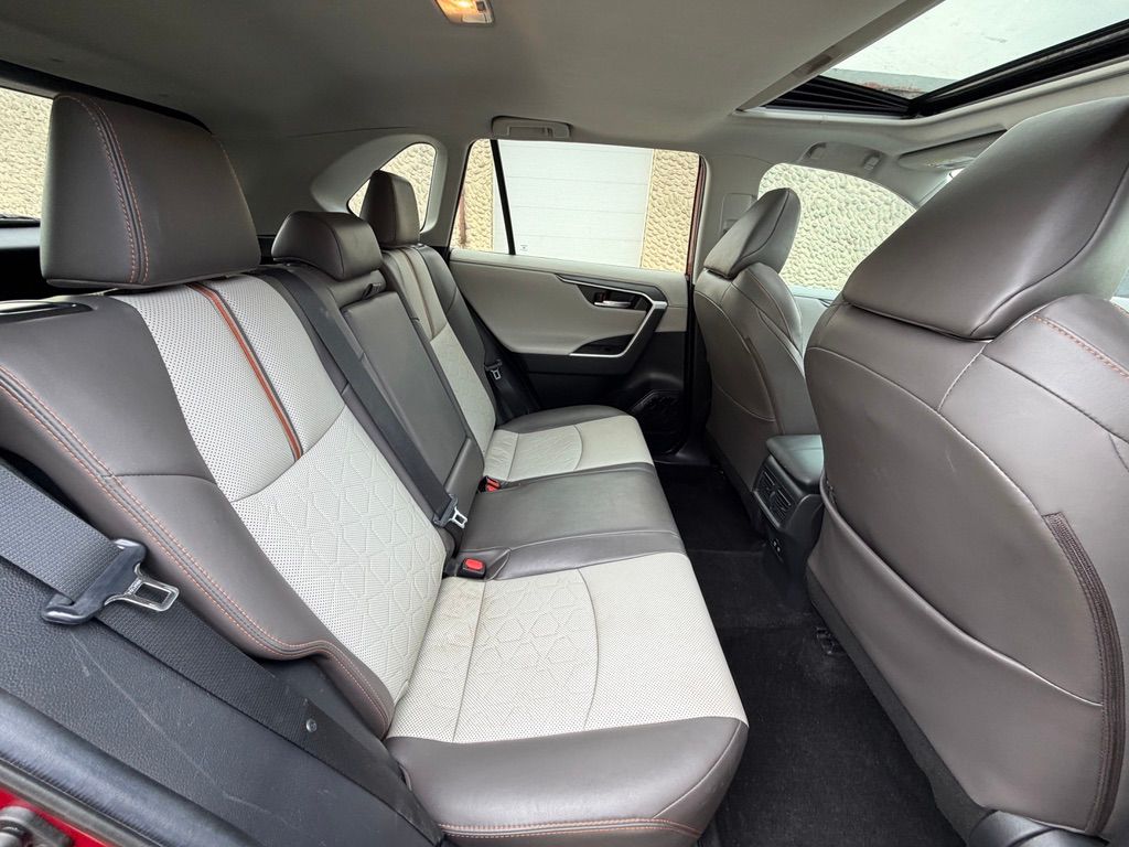 2020 Toyota RAV4 Adventure - Photo 20