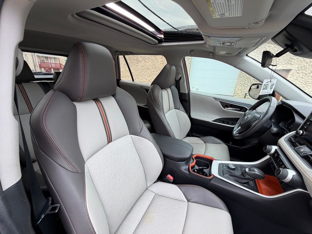 2020 Toyota RAV4 Adventure - Photo 24