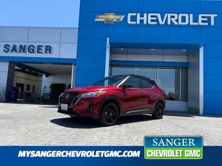 2021 Nissan Kicks SR